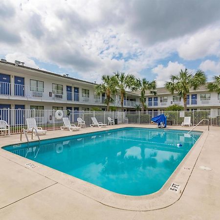 Motel 6-Ft. Pierce, Fl Fort Pierce Bagian luar foto