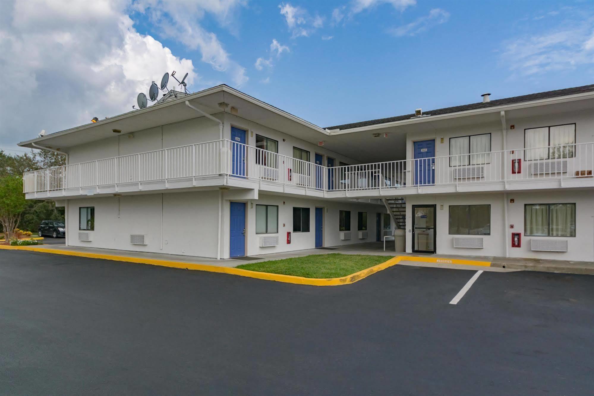 Motel 6-Ft. Pierce, Fl Fort Pierce Bagian luar foto