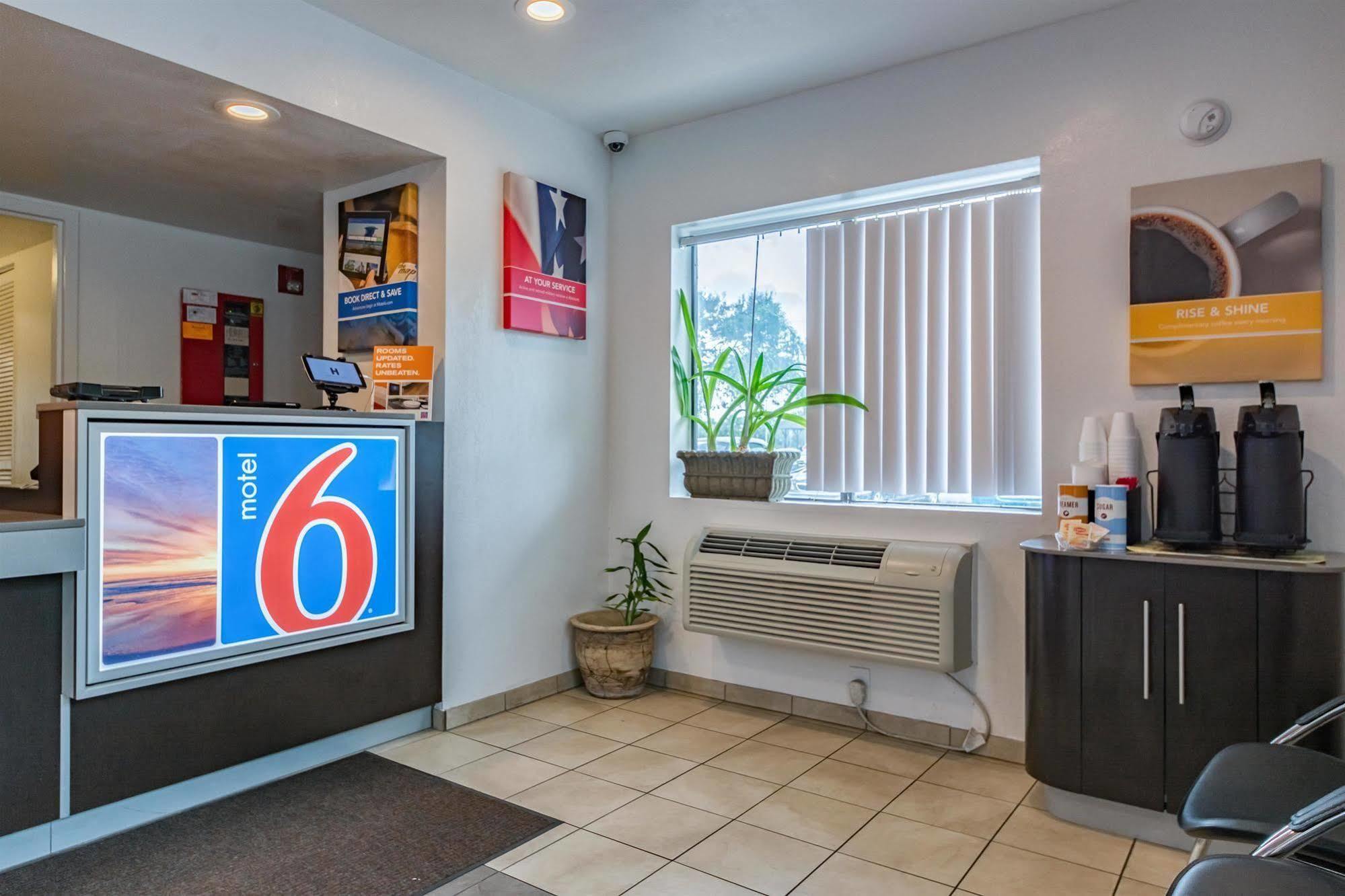 Motel 6-Ft. Pierce, Fl Fort Pierce Bagian luar foto