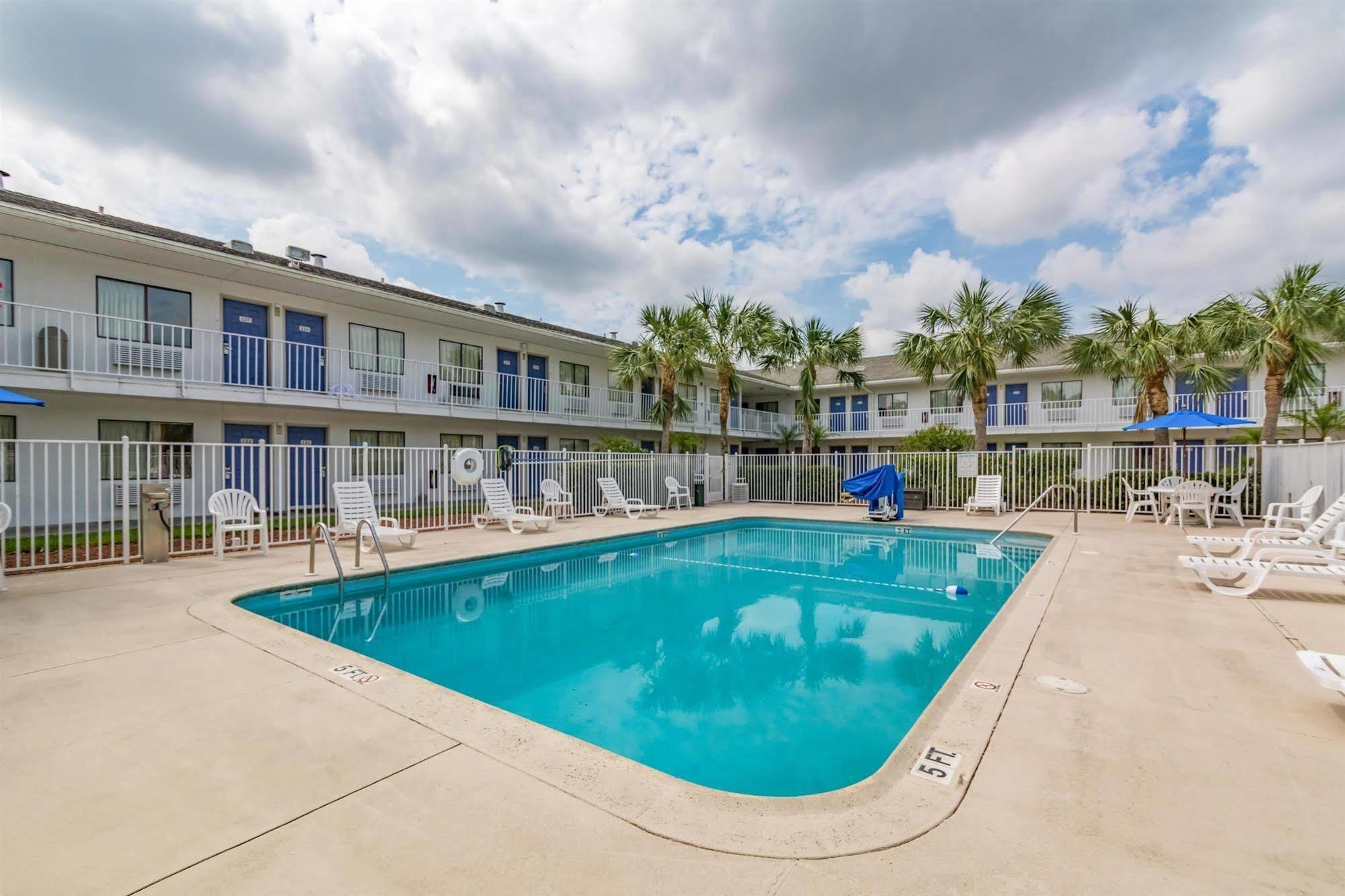 Motel 6-Ft. Pierce, Fl Fort Pierce Bagian luar foto